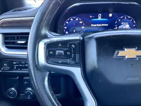 Used 2023 Chevrolet Suburban LT RWD image 23