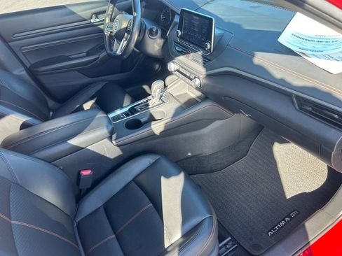 Used 2020 Nissan Altima 2.5 SR w/ Premium Package image 12