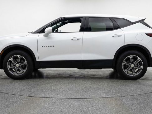 Used 2025 Chevrolet Blazer LT image 5