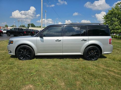 Used 2019 Ford Flex SEL w/ Equipment Group 202A AWD/4WD image 4