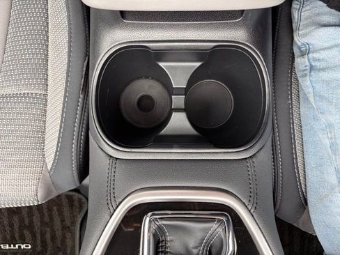 Certified 2025 Subaru Outback Premium image 23