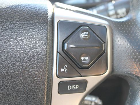 Used 2018 Toyota 4Runner SR5 Premium AWD/4WD image 26