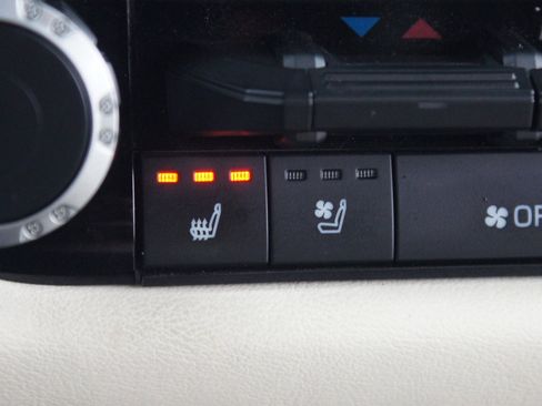 Used 2022 Toyota Tundra 1794 Edition w/ Advanced Package image 8