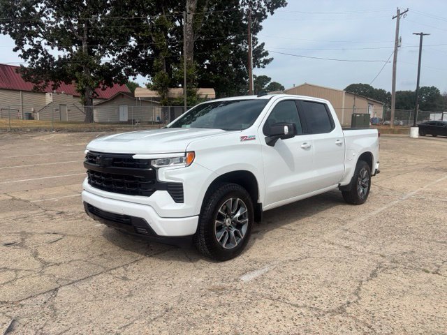 Used 2025 Chevrolet Silverado 1500 RST AWD/4WD image 3
