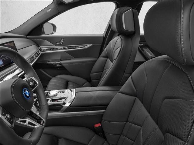 New 2026 BMW 750e xDrive AWD/4WD image 6