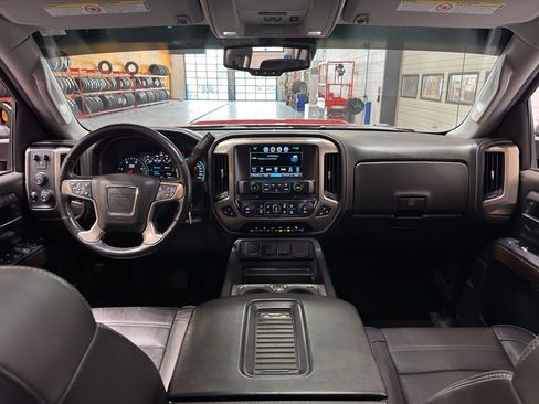Used 2019 GMC Sierra 2500 Denali w/ Duramax Plus Package image 14