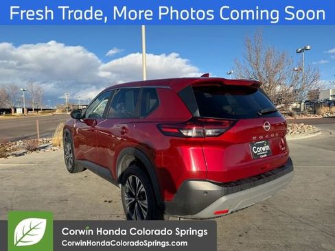 Used 2023 Nissan Rogue SV image 6