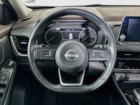 Used 2023 Nissan Rogue SV w/ SV Premium B Package AWD/4WD image 18
