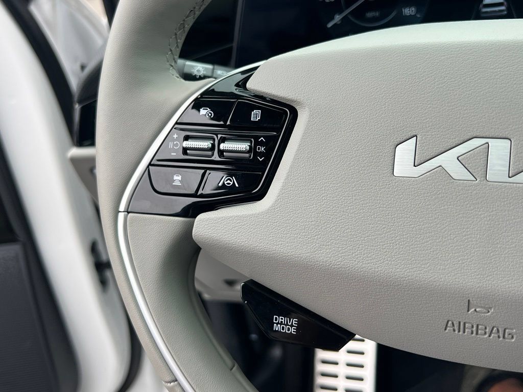New 2026 Kia Niro Wave w/ Wave Preserve Package FWD image 21