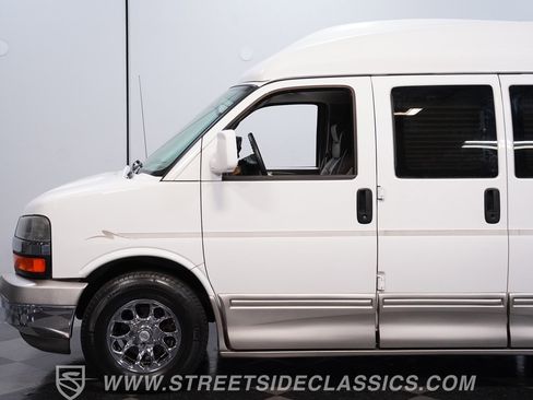 Used 2007 Chevrolet Express 1500 w/ Preferred Equipment Group RWD image 20