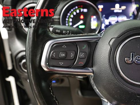Used 2022 Jeep Wrangler Unlimited Sahara w/ Cold Weather Group AWD/4WD image 15