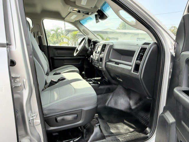 Used 2013 RAM 2500 Tradesman w/ Chrome Appearance Group AWD/4WD image 16