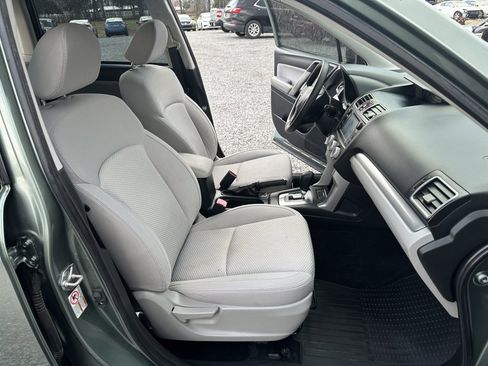 Used 2016 Subaru Forester 2.5i w/ Alloy Wheel Package image 17