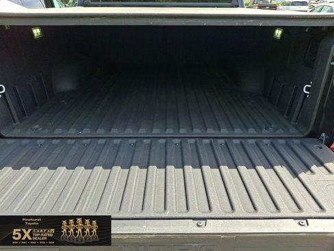 Used 2023 Toyota Tundra Limited AWD/4WD image 35