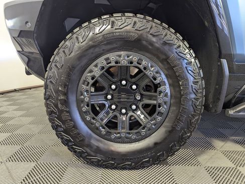 Used 2024 GMC Hummer EV 3X w/ Omega Edition AWD/4WD image 16