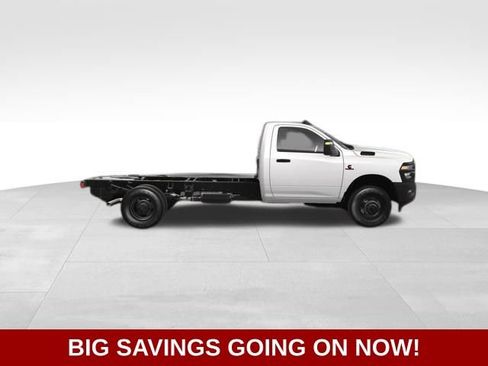 New 2025 RAM 3500 Tradesman image 15