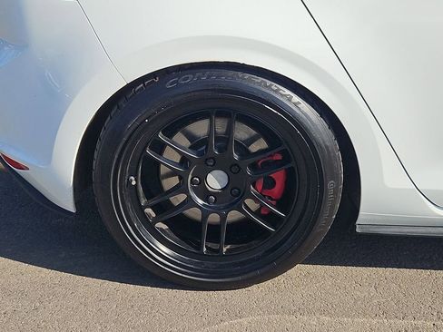 Used 2017 Volkswagen GTI Sport image 9