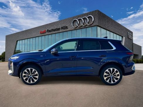 New 2026 Audi Q3 quattro 2.0T AWD/4WD image 2