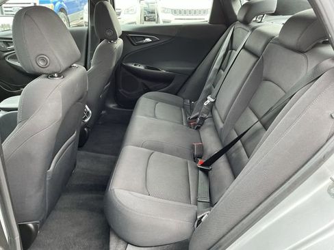 Used 2017 Chevrolet Malibu LT w/ Driver Confidence Package image 26