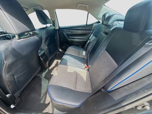 Used 2017 Toyota Corolla SE FWD image 20
