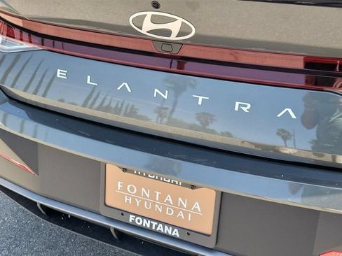 New 2026 Hyundai Elantra SEL Sport FWD image 29