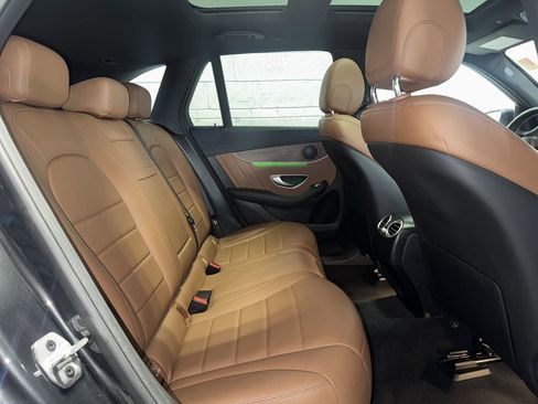 Used 2022 Mercedes-Benz GLC 300 4MATIC image 17