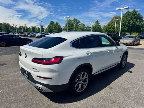 Certified 2023 BMW X4 xDrive30i w/ Premium Package AWD/4WD image 3
