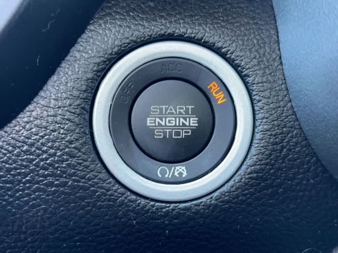 Used 2021 RAM 1500 Laramie w/ Sport Appearance Package image 19