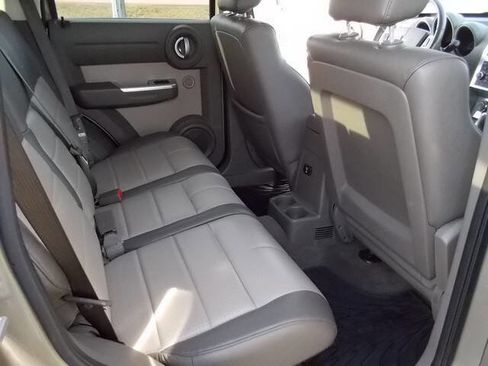 Used 2007 Dodge Nitro SLT image 13