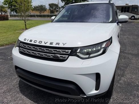 Used 2017 Land Rover Discovery HSE AWD/4WD image 18