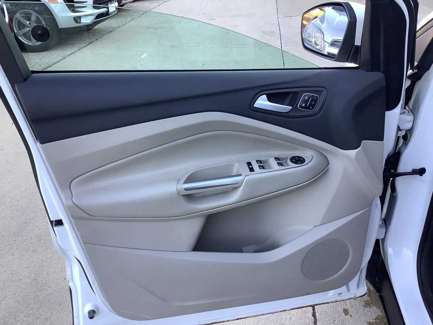 Used 2017 Ford Escape Titanium w/ Equipment Group 301A FWD image 26