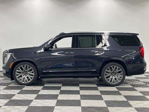 Used 2025 GMC Yukon Denali Ultimate AWD/4WD image 7