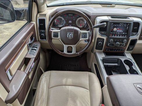 Certified 2018 RAM 2500 Laramie w/ Convenience Group AWD/4WD image 17