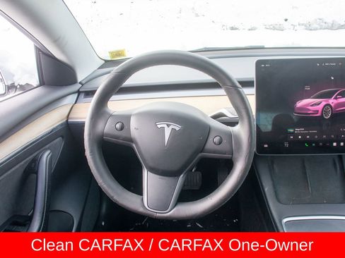 Used 2022 Tesla Model 3 Standard Range image 17