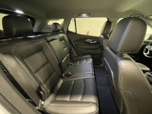 Used 2022 GMC Terrain SLT AWD/4WD image 23