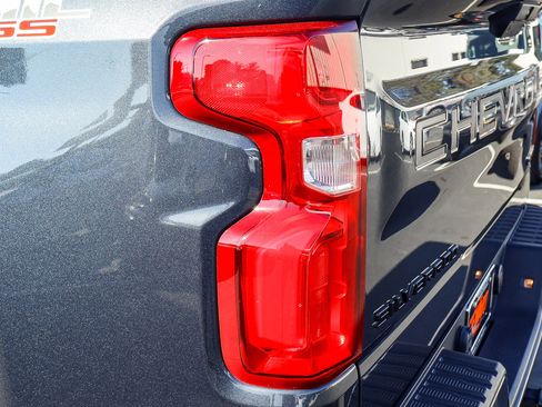 Used 2022 Chevrolet Silverado 1500 Custom Trail Boss w/ LPO, Dark Essentials Package image 23