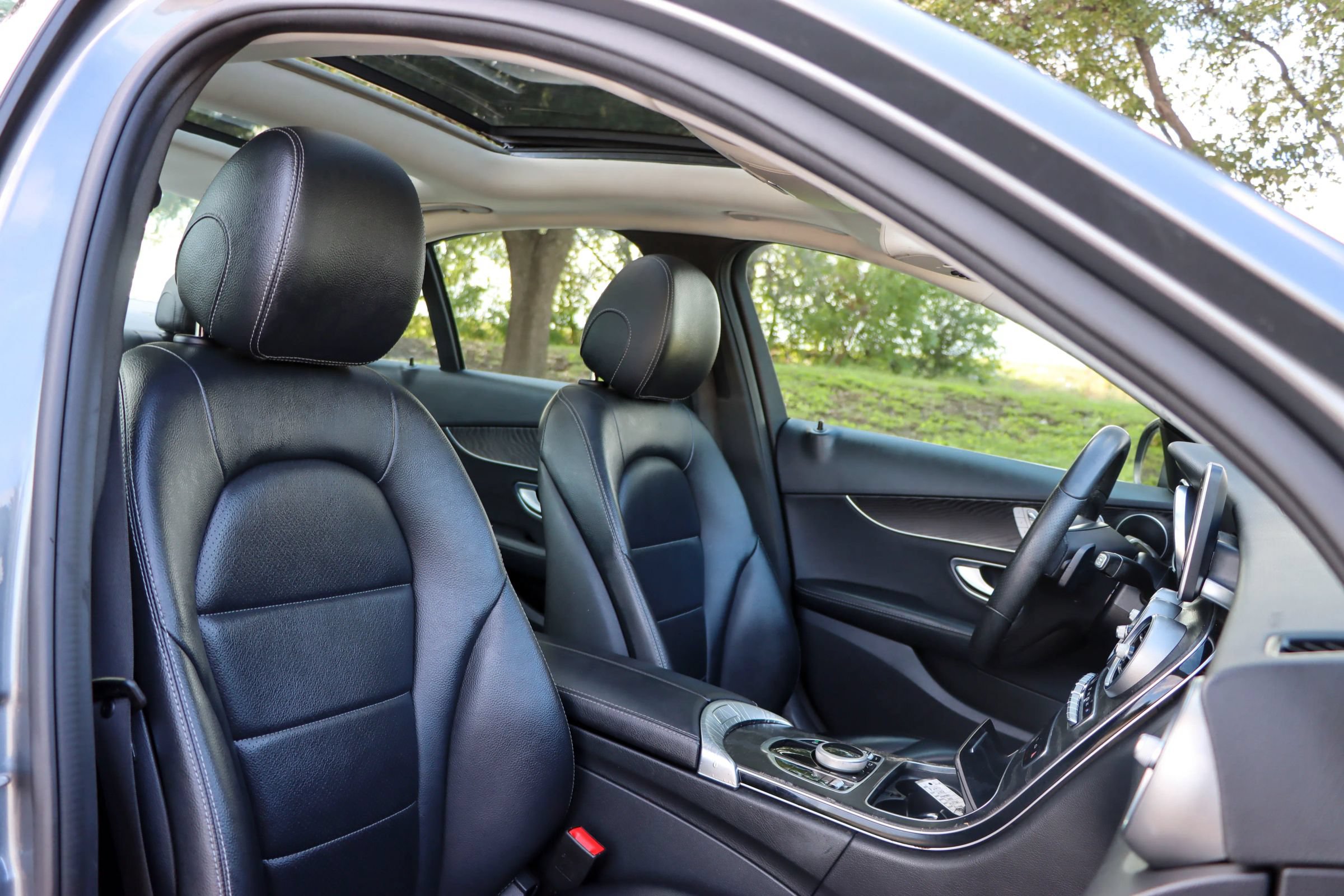 Used 2017 Mercedes-Benz C 300 4MATIC Sedan image 21