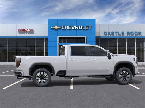 New 2025 GMC Sierra 3500 Denali w/ Denali Reserve Package image 5