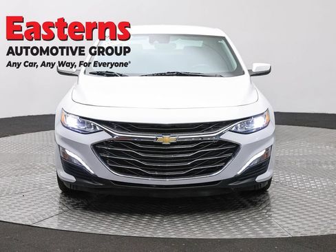 Used 2024 Chevrolet Malibu LT FWD image 2