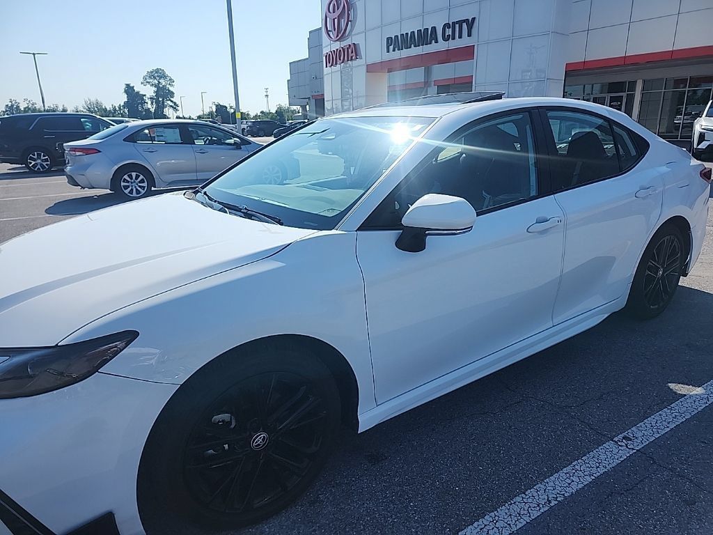 Used 2025 Toyota Camry SE w/ Multimedia Upgrade Package FWD image 15