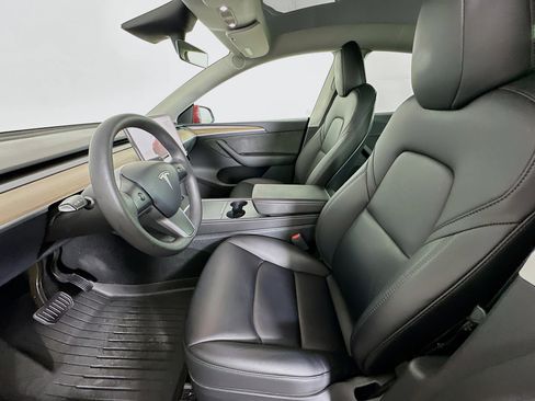 Used 2023 Tesla Model Y Long Range image 13