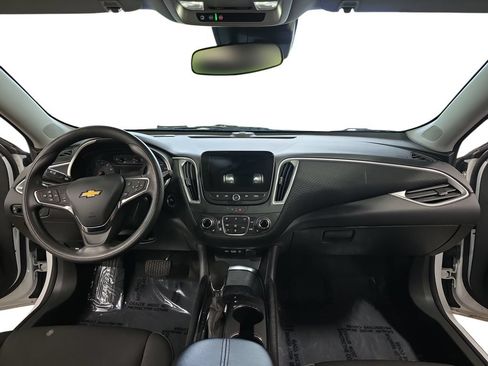 Used 2023 Chevrolet Malibu LT FWD image 9