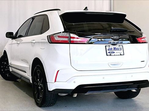 Used 2023 Ford Edge SE w/ Black Appearance Package AWD/4WD image 9