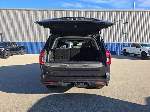 Used 2025 Ford Expedition Active image 5