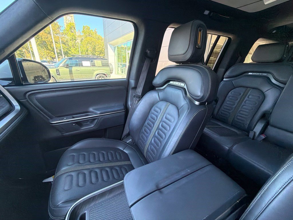Used 2025 Rivian R1S Adventure Dual AWD/4WD image 15