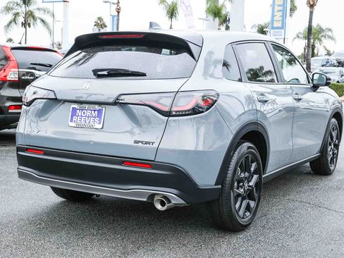 Used 2025 Honda HR-V Sport image 7