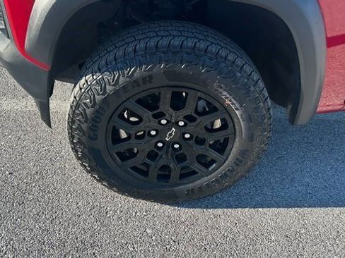 Certified 2024 Chevrolet Colorado Trail Boss w/ Advanced Trailering Package image 9