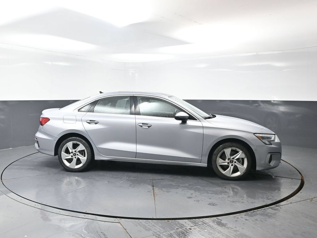 Used 2024 Audi A3 2.0T Premium FWD image 3
