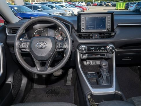 Certified 2022 Toyota RAV4 LE image 6