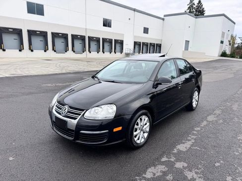 Used 2010 Volkswagen Jetta Limited Edition image 1